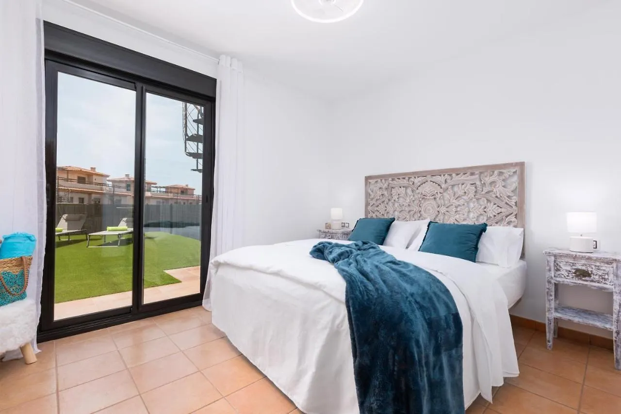 Home2Book Charming Casa Tara Lajares